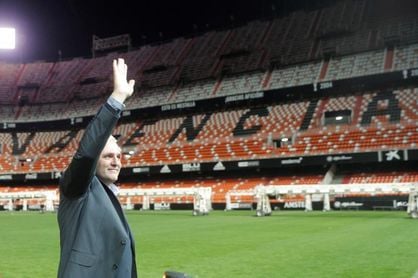 Cañizares: "Al Barça no se le gana quitándole el balón y dominándolo" Cañizares: "Al Barça no se le gana quitándole el balón y dominándolo"