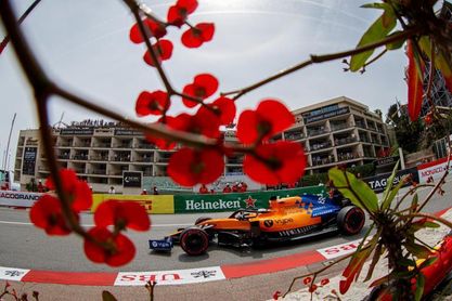 Carlos Sainz: "En carrera se pueden ganar un par de posiciones" Carlos Sainz: "En carrera se pueden ganar un par de posiciones"