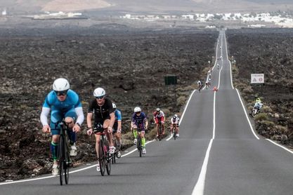 Frederik Van Lierde y Nikki Bartlet ganan el Ironman de Lanzarote Frederik Van Lierde y Nikki Bartlet ganan el Ironman de Lanzarote