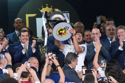 Barcelona 1-2 Valencia: Los ches reinan en el Villamarín Barcelona 1-2 Valencia: Los ches reinan en el Villamarín