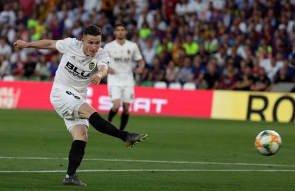 El Valencia conquista su octava Copa en el año de su centenario El Valencia conquista su octava Copa en el año de su centenario