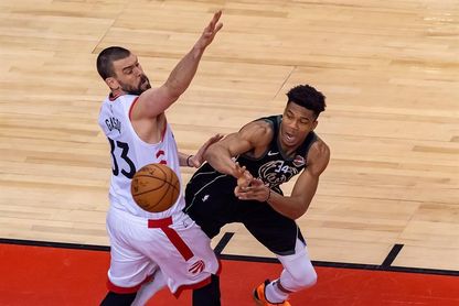 Marc Gasol alcanza su gran meta; Ibaka, repite; Pau Gasol hizo falta a los Bucks Marc Gasol alcanza su gran meta; Ibaka, repite; Pau Gasol hizo falta a los Bucks