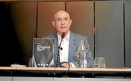Serra Ferrer, durante la rueda de prensa. Serra Ferrer, durante la rueda de prensa.