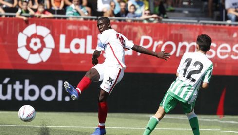 El golazo de Ibra ante el Betis El golazo de Ibra ante el Betis