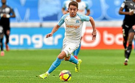 Maxime López conduce el balón en un partido con el Marsella. Maxime López conduce el balón en un partido con el Marsella.