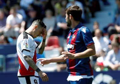 Raúl de Tomás, a un paso del Benfica según medios lusos Raúl de Tomás, a un paso del Benfica según medios lusos