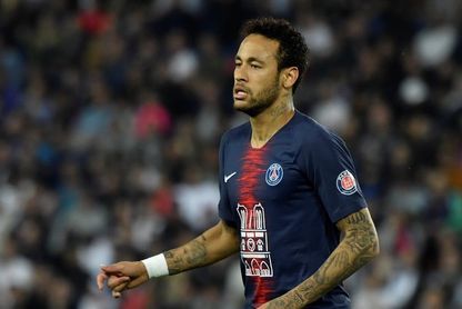 El PSG pedirá al menos 300 millones por Neymar, según el diario "Le Parisien" El PSG pedirá al menos 300 millones por Neymar, según el diario "Le Parisien"