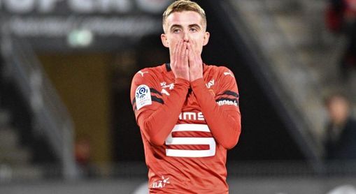 Bourigeaud ya le había dado el 'sí' al Sevilla pero las trabas del Rennes le obligan a mirar otros destinos. Bourigeaud ya le había dado el 'sí' al Sevilla pero las trabas del Rennes le obligan a mirar otros destinos.