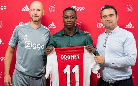 Promes ya posa como nuevo jugador del Ajax. Promes ya posa como nuevo jugador del Ajax.