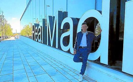 José Antonio Reyes López posa en las instalaciones de 'La Fábrica'. José Antonio Reyes López posa en las instalaciones de 'La Fábrica'.
