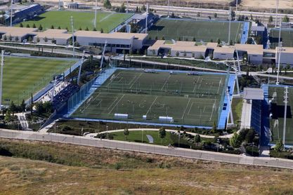 La junta aprueba la creación del equipo femenino con la compra del CD Tacón La junta aprueba la creación del equipo femenino con la compra del CD Tacón