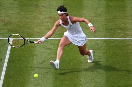 Carla Suárez vence a Stosur, pero Paula Badosa cae ante la rusa Flink Carla Suárez vence a Stosur, pero Paula Badosa cae ante la rusa Flink