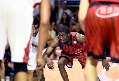 El Gran Canaria presenta una oferta por el alero nigeriano Stan Okoye El Gran Canaria presenta una oferta por el alero nigeriano Stan Okoye