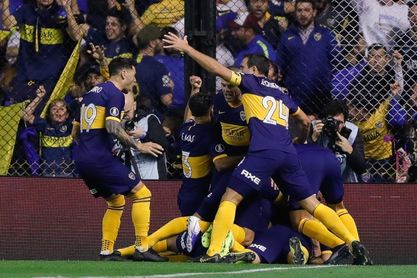 2-0. Boca superó al Athletico Paranaense y se cita con Liga de Quito 2-0. Boca superó al Athletico Paranaense y se cita con Liga de Quito