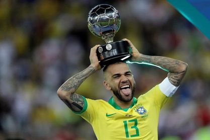 Alves, el inusual '10' que será el mejor pagado en la liga y sueña con Catar Alves, el inusual '10' que será el mejor pagado en la liga y sueña con Catar