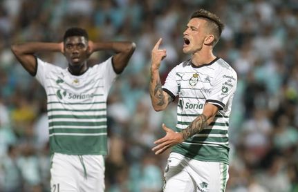 Santos Laguna lidera el Apertura mexicano; uruguayo Brian Lozano a goleadores Santos Laguna lidera el Apertura mexicano; uruguayo Brian Lozano a goleadores