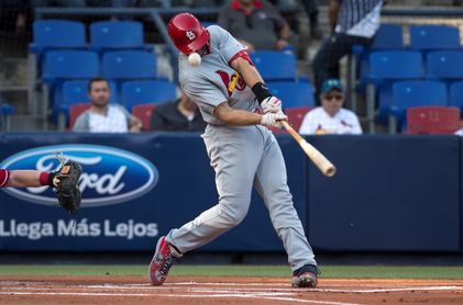 Alonso rompe una marca en jonrones, mientras Cardenales y Cachorros empatan en el liderato Alonso rompe una marca en jonrones, mientras Cardenales y Cachorros empatan en el liderato