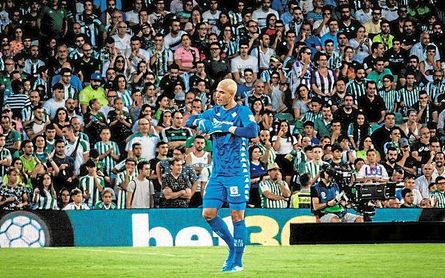 Joel Robles, "fastidiado" Joel Robles, "fastidiado"