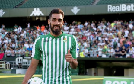 Borja Iglesias apunta a la 'Roja' Borja Iglesias apunta a la 'Roja'