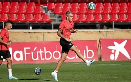 Ocampos le alegra el día a Lopetegui; adiós a Corchia Ocampos le alegra el día a Lopetegui; adiós a Corchia
