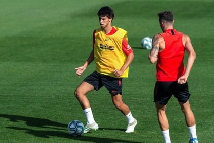 Llorente toma ventaja para el once; Morata hace una sesión individualizada Llorente toma ventaja para el once; Morata hace una sesión individualizada