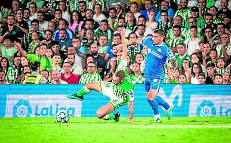 Loren fue el gran protagonista del Betis-Getafe. Loren fue el gran protagonista del Betis-Getafe.