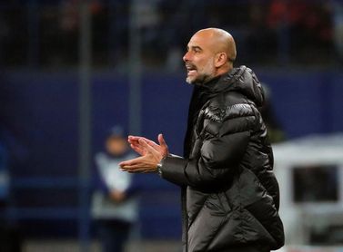 Guardiola, sobre las lesiones en defensa: "Nos los tomamos como un reto" Guardiola, sobre las lesiones en defensa: "Nos los tomamos como un reto"