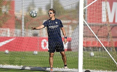 Lopetegui no ha descartado que salga Chicharito de inicio. Lopetegui no ha descartado que salga Chicharito de inicio.