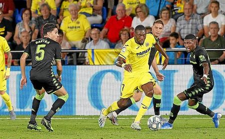 Ekambi firmó un doblete ante el Betis. Ekambi firmó un doblete ante el Betis.