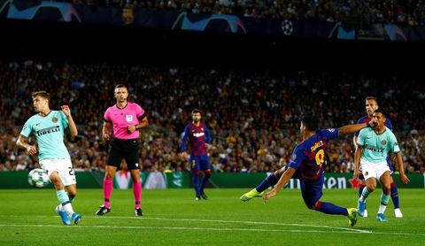2-1. Suárez da un triunfo inimaginable al Barça 2-1. Suárez da un triunfo inimaginable al Barça
