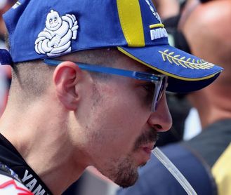 Viñales el más rápido, Márquez salta por los aires Viñales el más rápido, Márquez salta por los aires