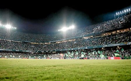 El Betis comenzará la próxima semana los trabajos para sustituir el césped del Villamarín. El Betis comenzará la próxima semana los trabajos para sustituir el césped del Villamarín.