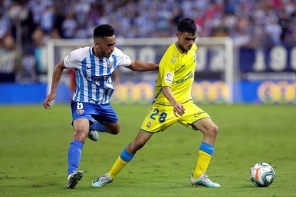 El Málaga pide el aplazamiento del partido por disponer sólo de 11 profesionales El Málaga pide el aplazamiento del partido por disponer sólo de 11 profesionales