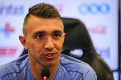 Muslera se perderá el amistoso ante Perú en Lima por el nacimiento de su hija Muslera se perderá el amistoso ante Perú en Lima por el nacimiento de su hija