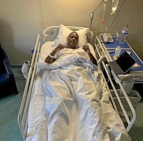 Carvalho, tras ser operado en Lisboa. Carvalho, tras ser operado en Lisboa.