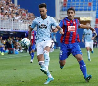 El Celta, con Brais y Okay, entrena en el campo del filial El Celta, con Brais y Okay, entrena en el campo del filial