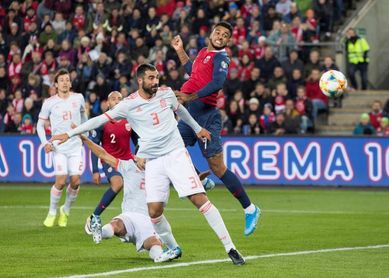 La gira nórdica da la clasificación a la Eurocopa pero congela las ilusiones La gira nórdica da la clasificación a la Eurocopa pero congela las ilusiones