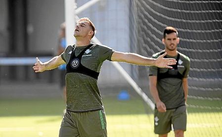 Joaquín, sobre Rubi, su renovación, la 'compra' del Betis... Joaquín, sobre Rubi, su renovación, la 'compra' del Betis...