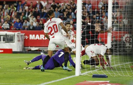 Diego Carlos: "Un punto, mejor que ninguno" Diego Carlos: "Un punto, mejor que ninguno"