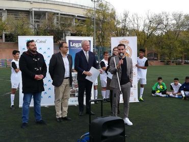 Carvajal apoya los valores socio-deportivos de la escuela madridista en Leganés Carvajal apoya los valores socio-deportivos de la escuela madridista en Leganés
