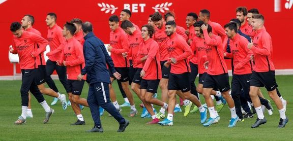 Sevilla y Arsenal, a ampliar el pleno y confirmar el pase Sevilla y Arsenal, a ampliar el pleno y confirmar el pase