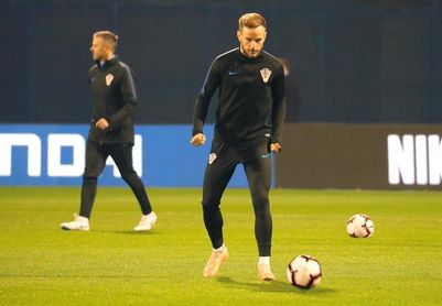 Rakitic no jugará con Croacia ante Eslovaquia por una lesión en el tendón de Aquiles Rakitic no jugará con Croacia ante Eslovaquia por una lesión en el tendón de Aquiles