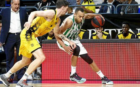 Al Betis le vuelve a sobrar un cuarto. Al Betis le vuelve a sobrar un cuarto.
