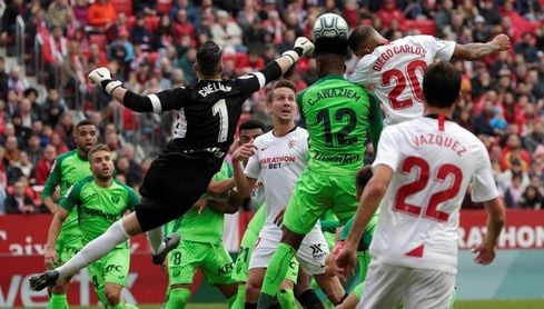 Diego Carlos, una fortaleza brasileña que se hace mas grande en LaLiga Diego Carlos, una fortaleza brasileña que se hace mas grande en LaLiga