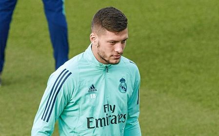 Luka Jovic: "Con el tiempo lograré más minutos de juego" Luka Jovic: "Con el tiempo lograré más minutos de juego"