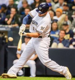 Moustakas y Rojos pactan acuerdo por cuatro años y 64 millones Moustakas y Rojos pactan acuerdo por cuatro años y 64 millones