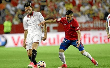Mudo Vázquez y Berenguer, en el último Sevilla-Osasuna. Mudo Vázquez y Berenguer, en el último Sevilla-Osasuna.
