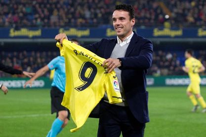 Roberto Bautista hizo el saque de honor en el Villarreal-Atlético de Madrid Roberto Bautista hizo el saque de honor en el Villarreal-Atlético de Madrid