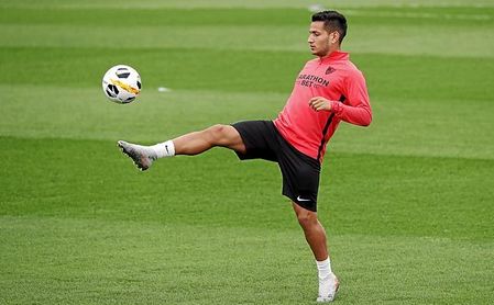 Rony Lopes se está acostumbrando a ver al Sevilla desde el sofá. Rony Lopes se está acostumbrando a ver al Sevilla desde el sofá.