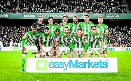 Ëste es el único once que ha repetido Rubi, en el Bernabéu y en el derbi, en las jornadas 12 y 13. Ëste es el único once que ha repetido Rubi, en el Bernabéu y en el derbi, en las jornadas 12 y 13.